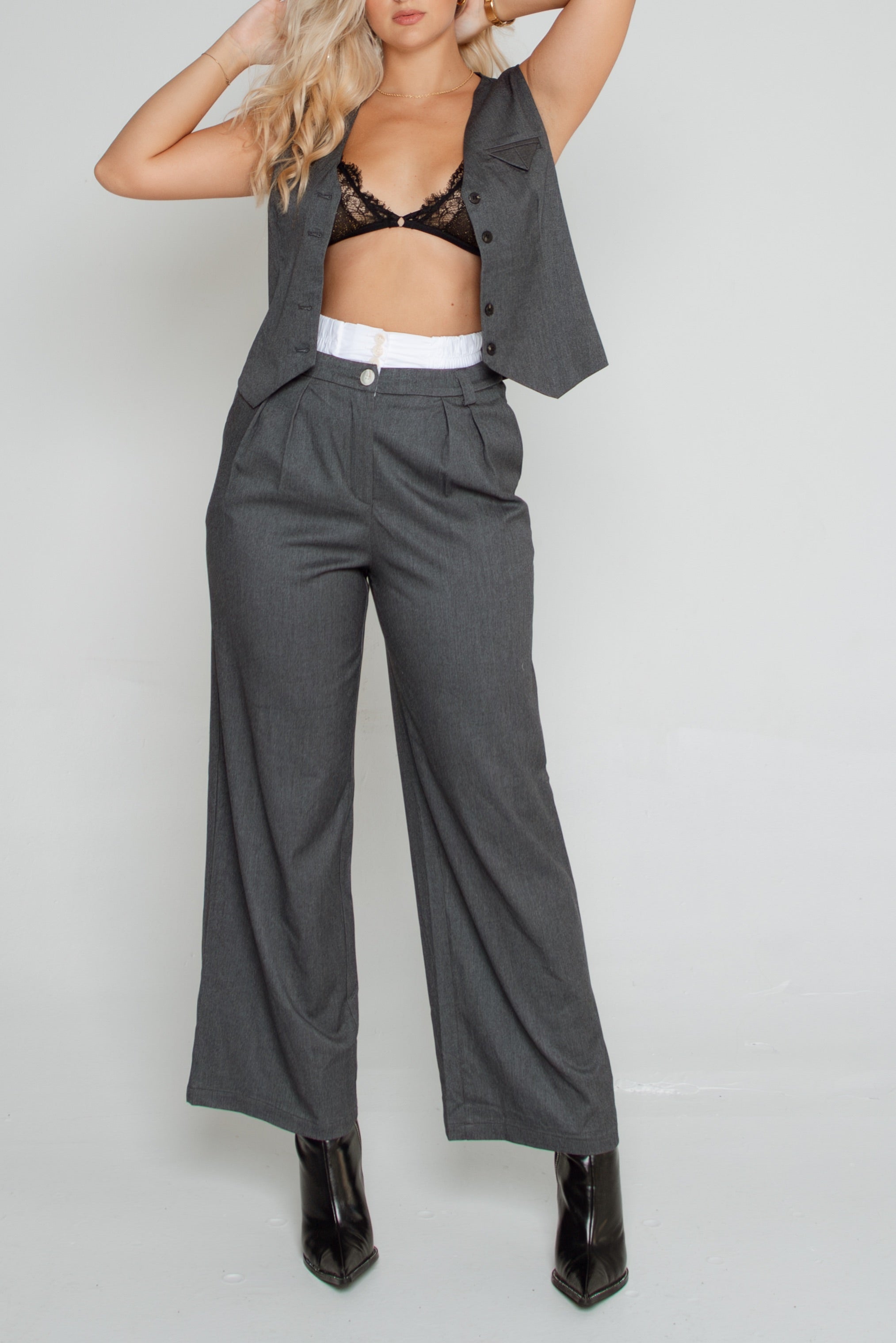 Sivo prsluk - komplet odelo